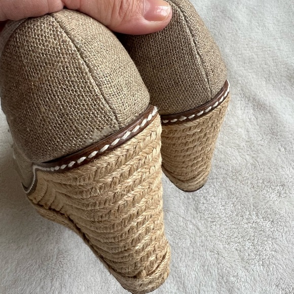TORY BURCH Jackie Wedge Espadrille Platform Peep Toe Tan Shoes - Picture 11 of 14